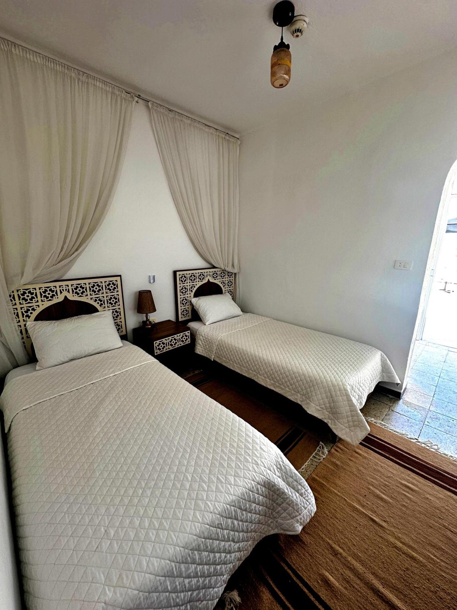 Hotel Paris ซุส ภายนอก รูปภาพ