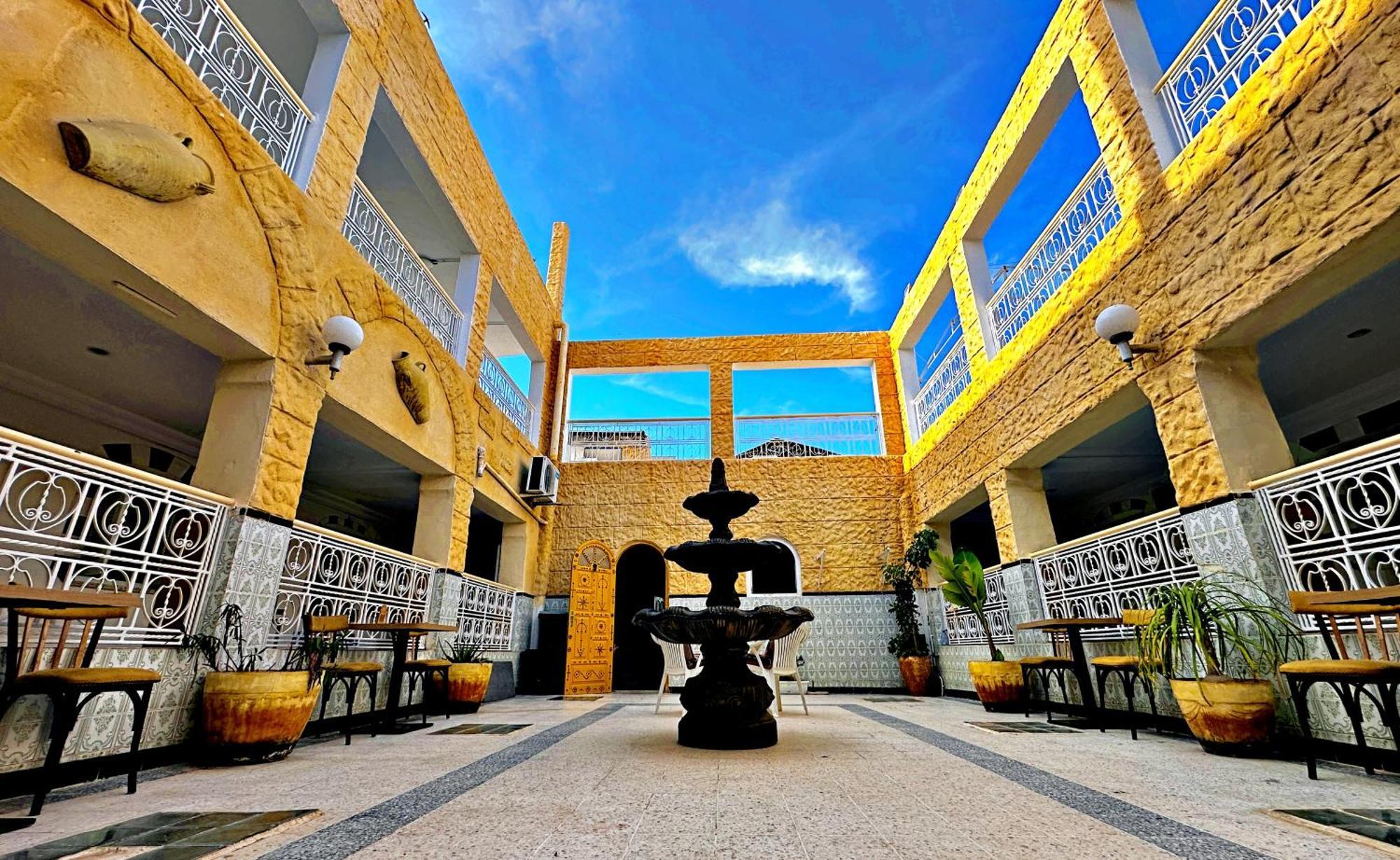 Hotel Paris ซุส ภายนอก รูปภาพ
